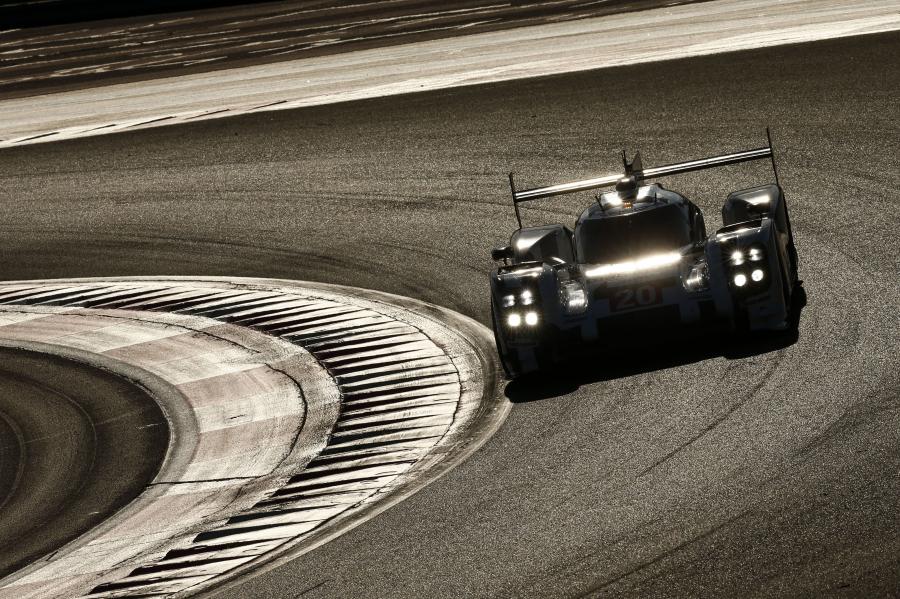  Porsche 919 Hybrid 2014 года  (фото 7 из 48)